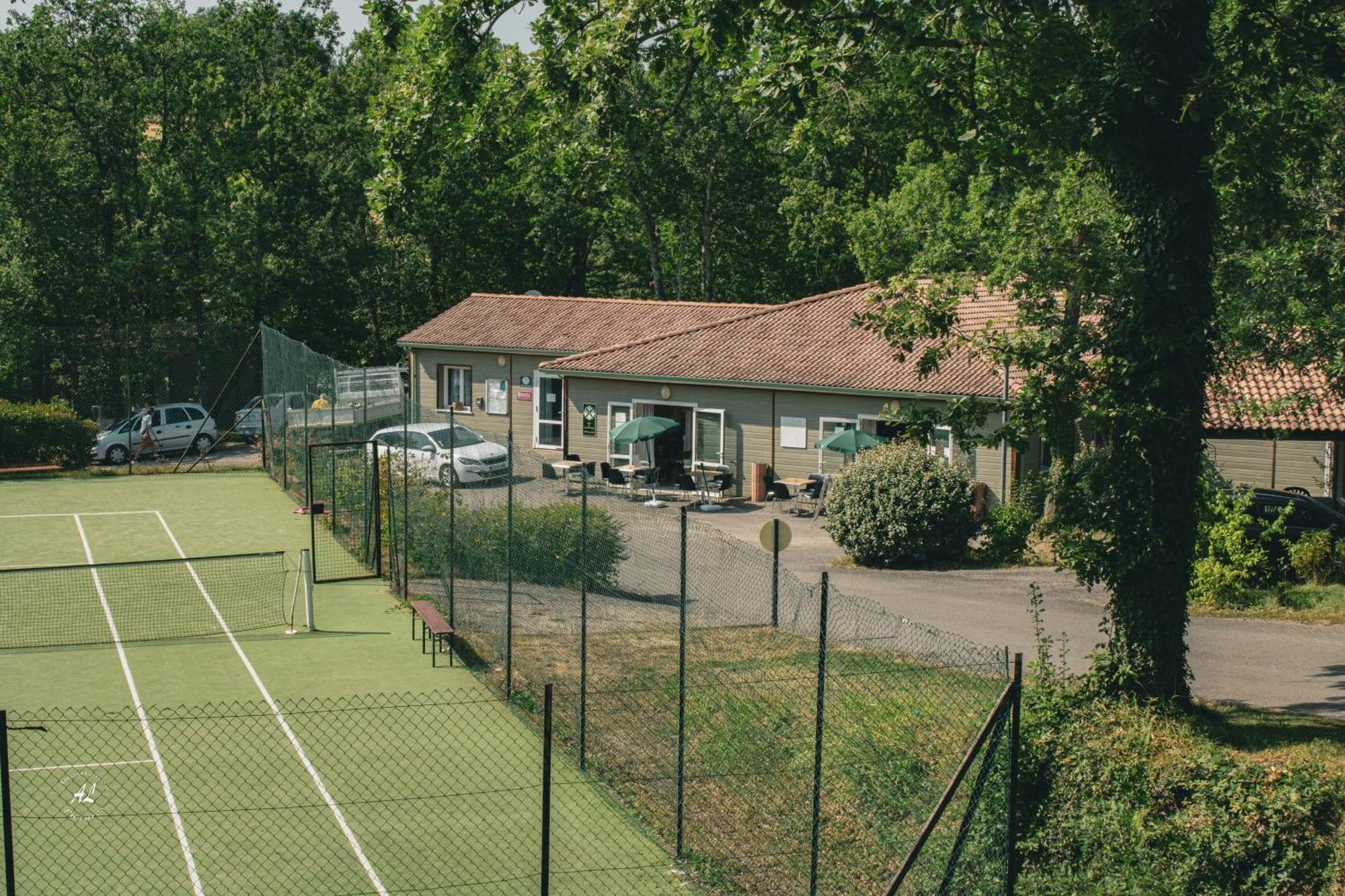 Terres De France - Les Hameaux Des Lacs Monclar-de-Quercy Exterior photo